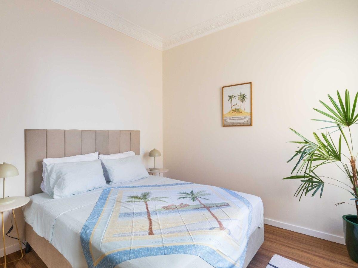 Apartamento mobiliado à venda em Copacabana 2 quartos