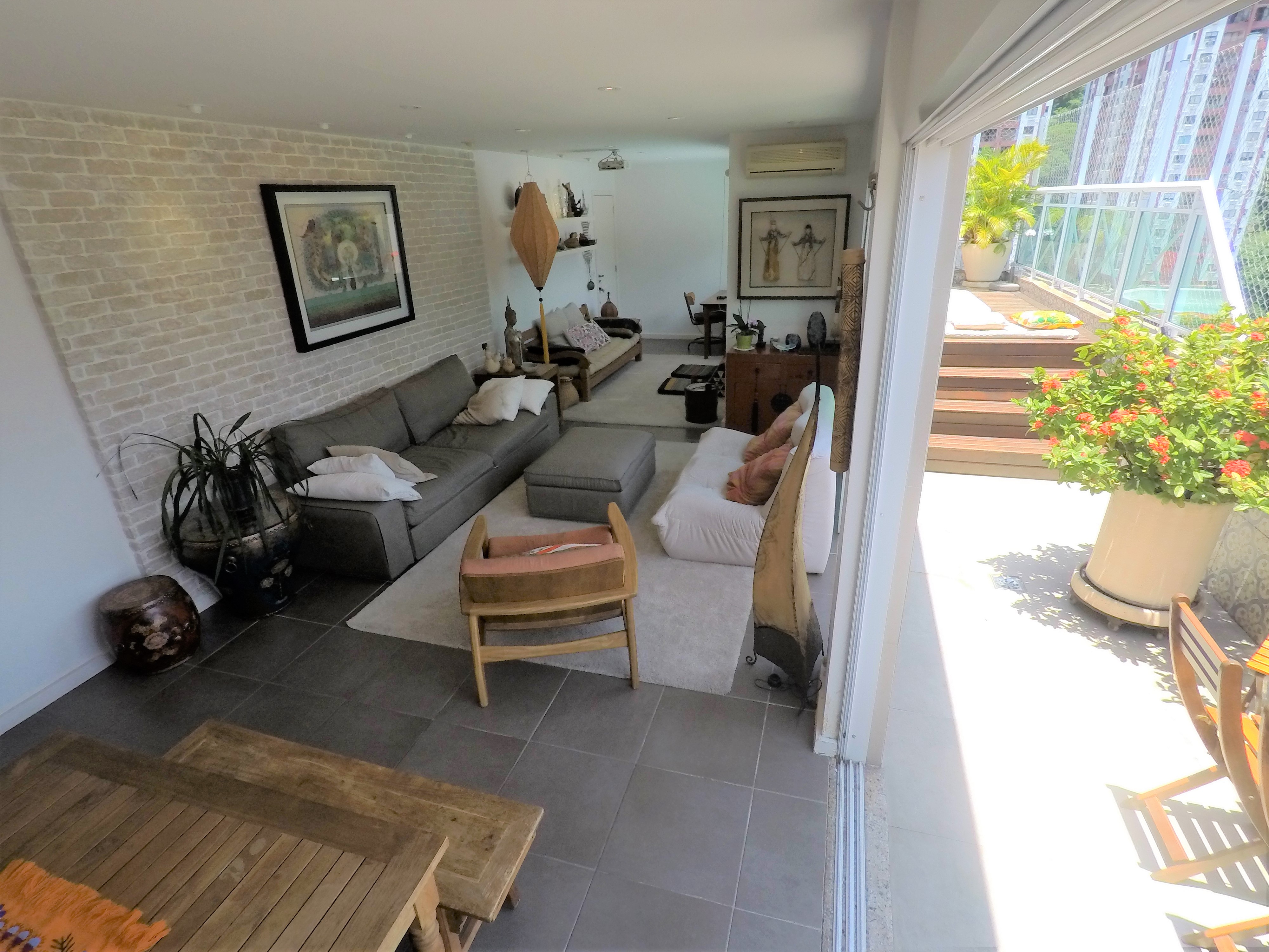 Cobertura para locação no Humaitá duplex com elevador 2vagas