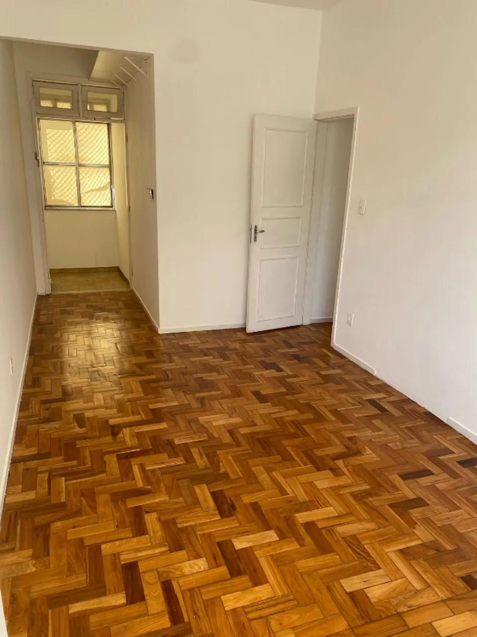 Apartamento à venda no Grajaú de 2 Quartos – Silencioso