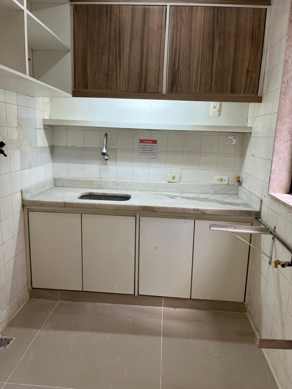 Sala Comercial à Venda no Centro do RJ – Andar Inteiro